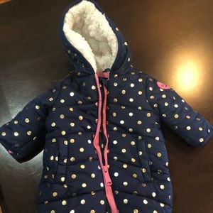 Baby girl snowsuit 3 to 6 months brand new never worn smoke free home